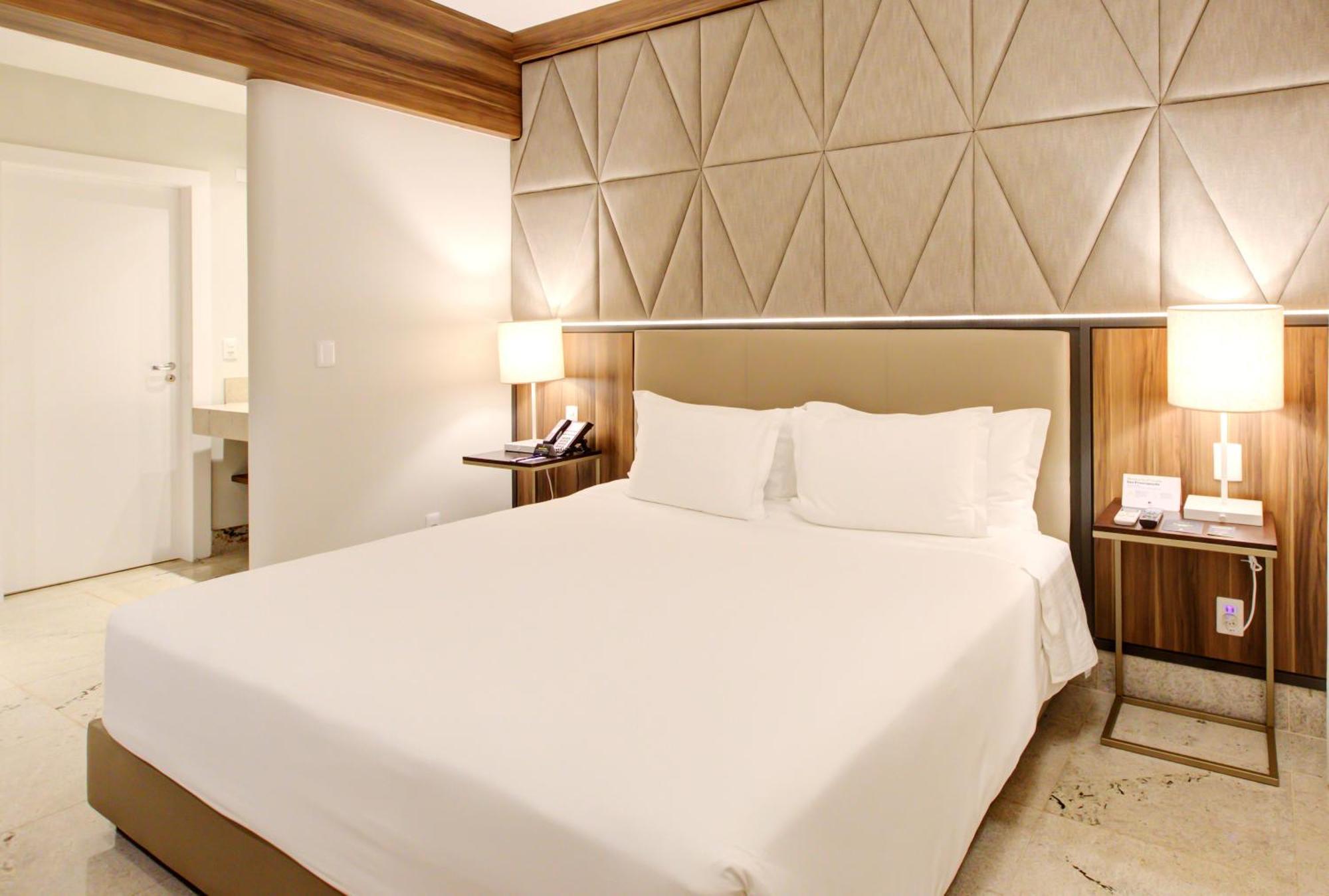 Doubletree By Hilton - Resort - Фос ду Игуасу Екстериор снимка A bedroom at the hotel