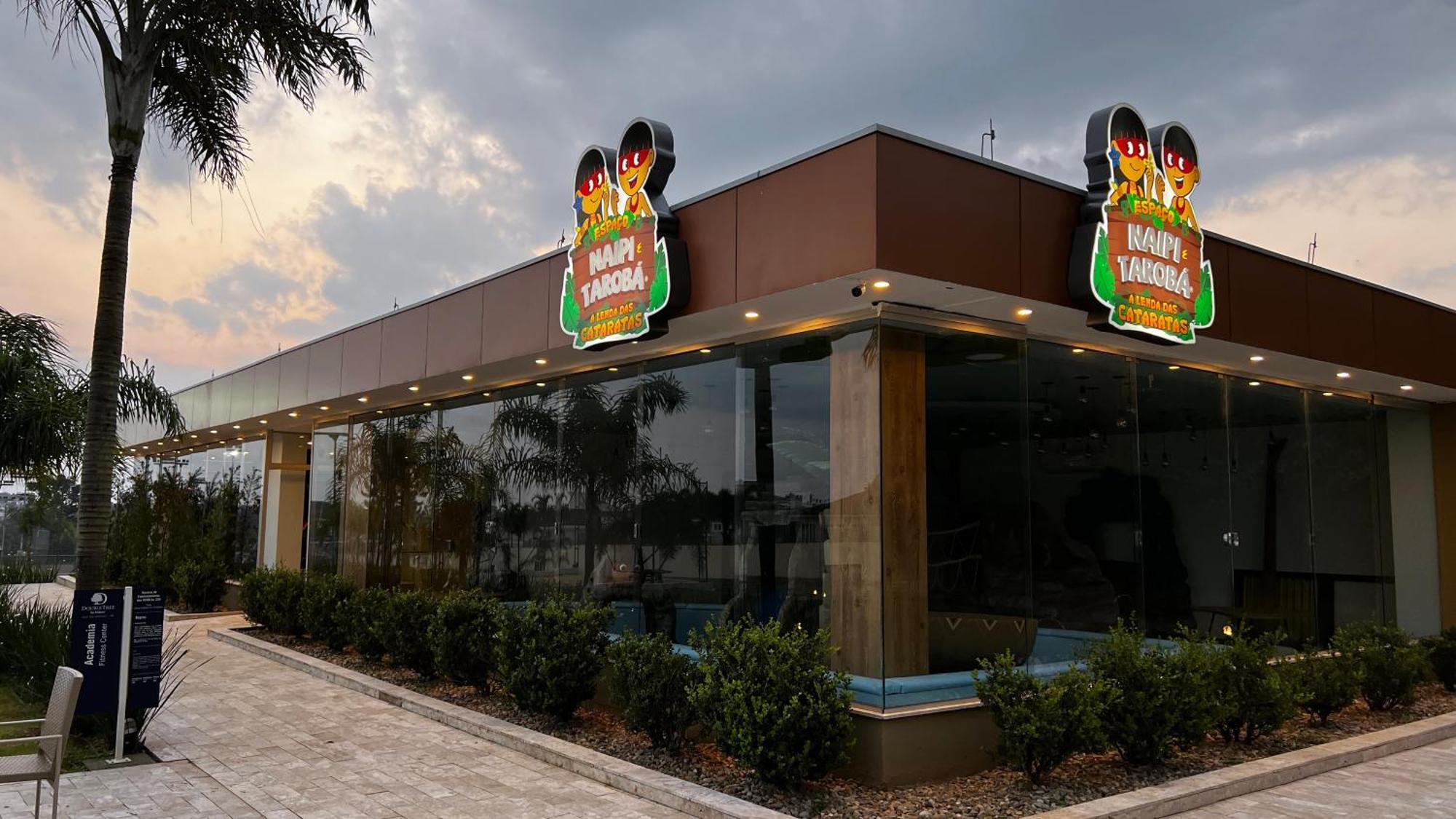 Doubletree By Hilton - Resort - Фос ду Игуасу Екстериор снимка Burger King in the city of São José dos Campos, Brazil